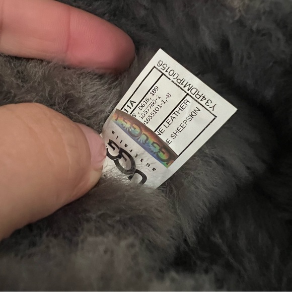 🧡GUC🧡 UGG AUSTRALIA Bailey Triplet Button Boots - Picture 14 of 15